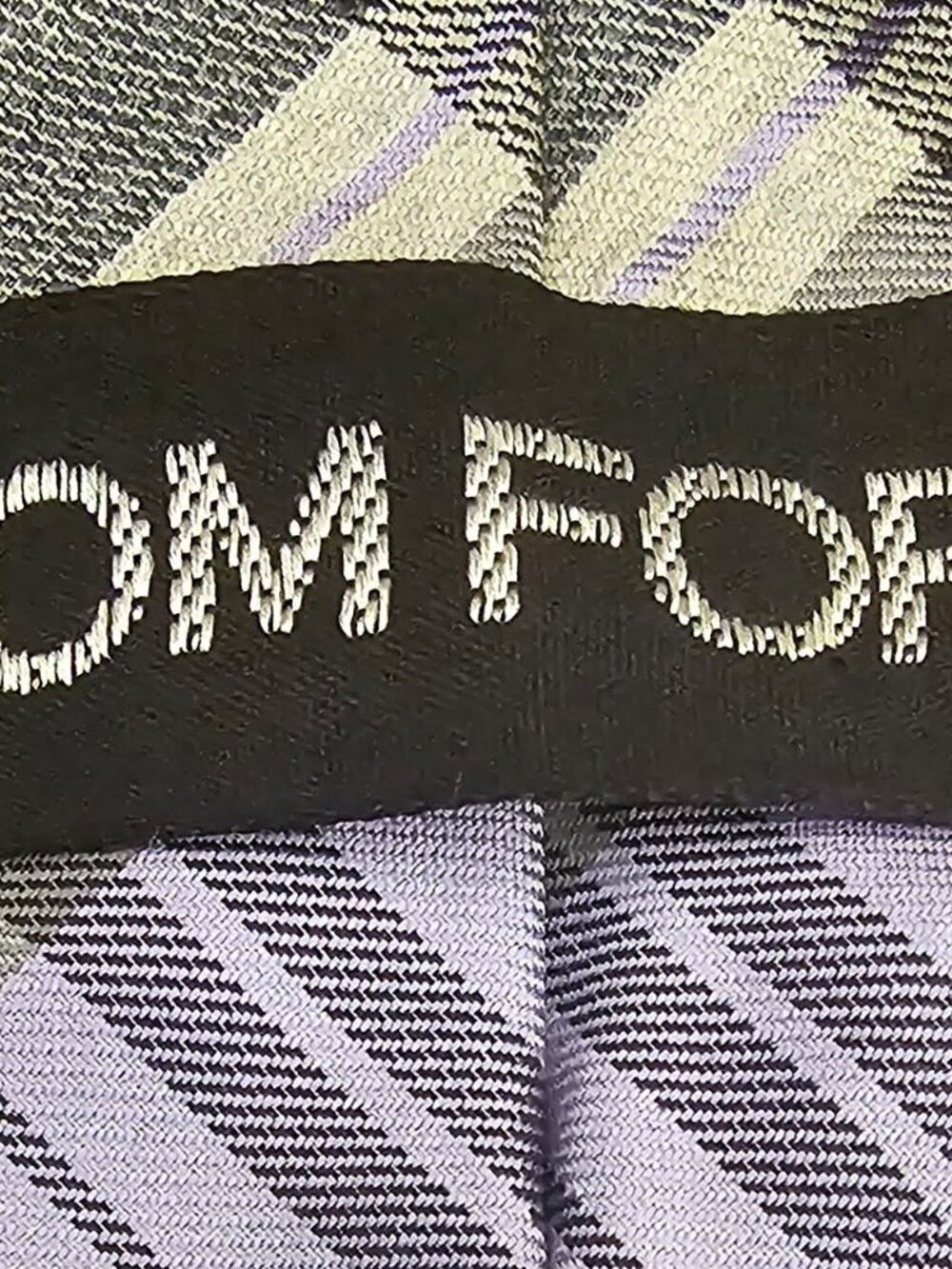 Brand New - Tom Ford 100% Silk Tie Made in Italy - Picture 8 of 8